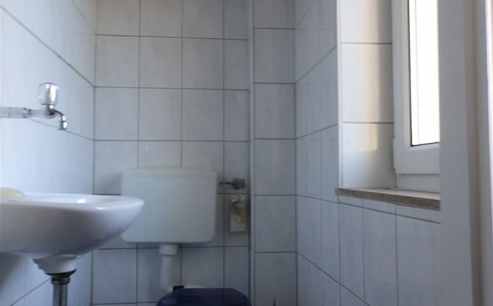 Gäste-WC EG